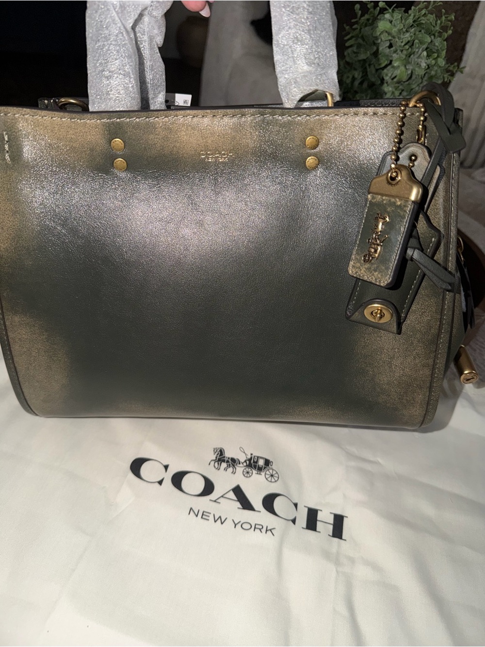 ❤️ Coach Green Loved Leather Rogue 31 ❤️ - Picture 7 of 11